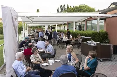 60e anniversaire: dîner avec les employés et les fournisseurs
